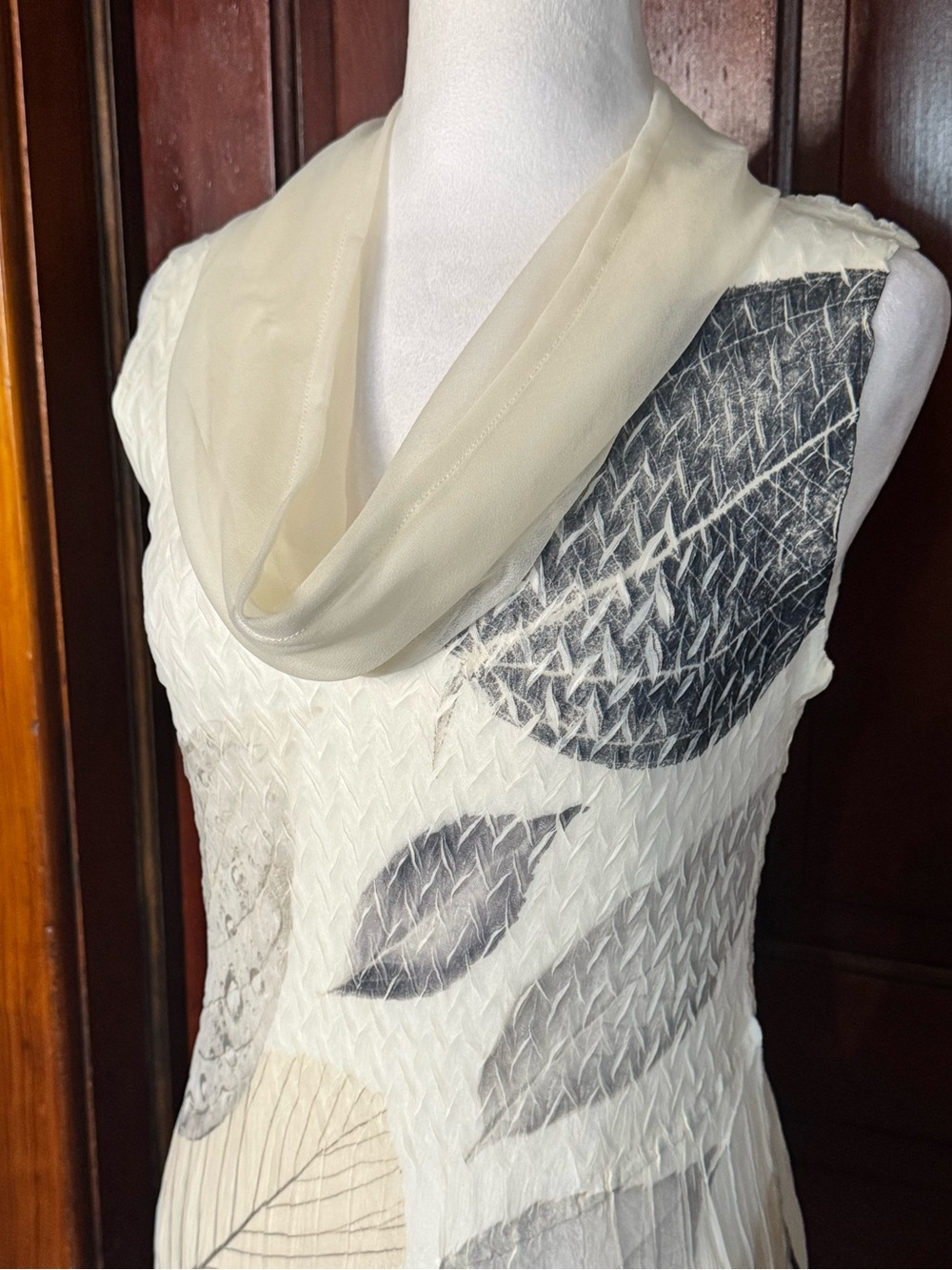 Komarov Layered Leaf Print Dress Size Large Art to Wear Maximalist Textured - Picture 2 of 11
